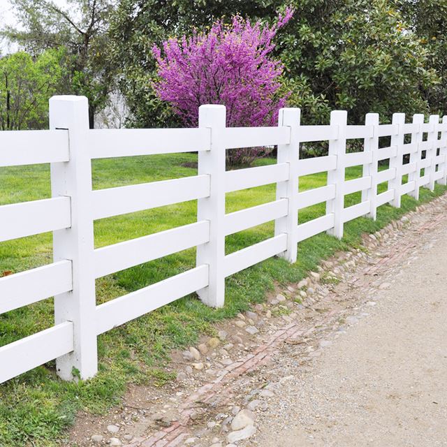 Vinyl 4 Rail Ranch Fence